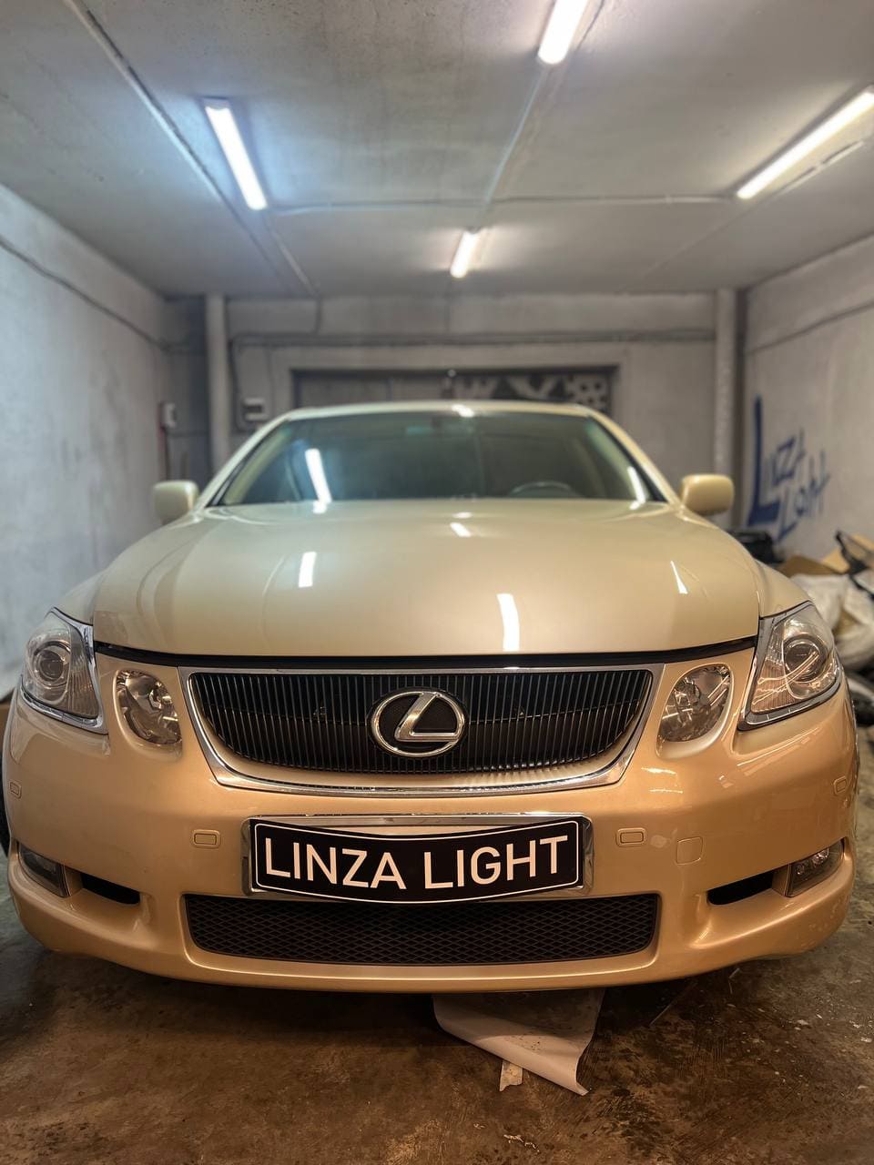 lexus